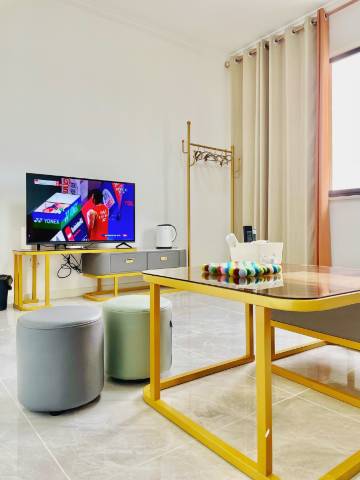 欣灿民宿(三义巷店)