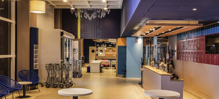 宜必思快捷福特莱萨普拉亚德伊拉谢马酒店(Ibis Budget Fortaleza Praia de Iracema)图片