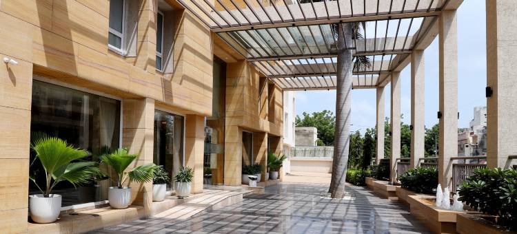 拉杰科特品质套房酒店(Quality Inn Patria Suites, Rajkot)图片