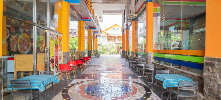 红多兹酒店@贝克西甘榜萨瓦贾蒂穆尔尼(RedDoorz @ Kampung Sawah Jatimurni Bekasi)图片