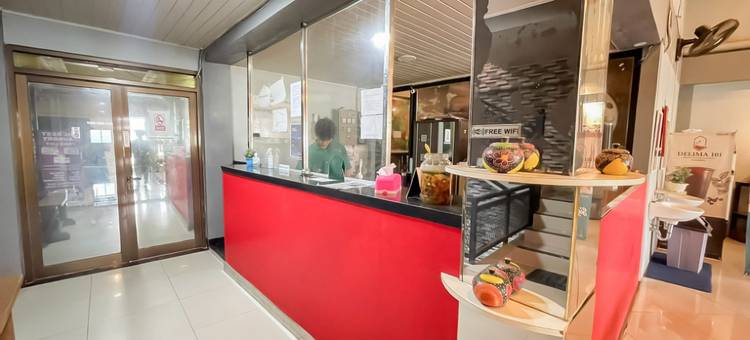 德利马101伊斯兰酒店(Urbanview Hotel Delima 101 Syariah)图片