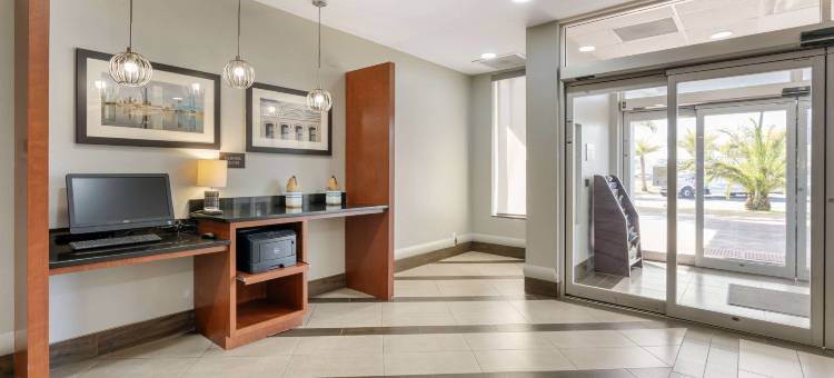 杰克逊维尔西舒适套房酒店(Comfort Suites West Jacksonville)图片