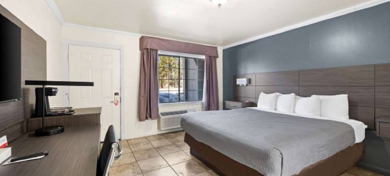 天堂村区伊克诺套房酒店(Econo Lodge Inn & Suites Heavenly Village Area)图片