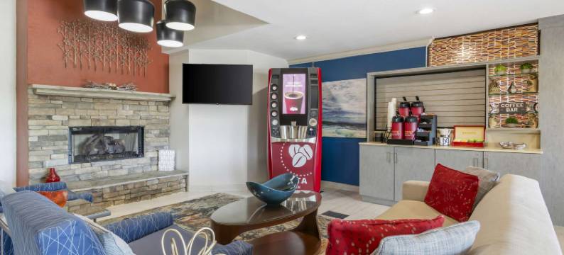 拉尼尔湖/盖恩斯维尔贝斯特韦斯特优质套房酒店(Best Western Plus Lake Lanier Gainesville Hotel  Suites)图片