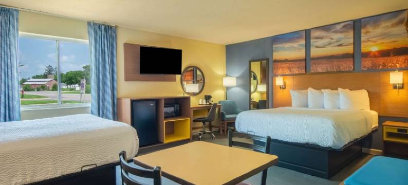 埃文斯代尔滑铁卢温德姆戴斯酒店(Days Inn by Wyndham Evansdale Waterloo)图片