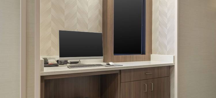 圣克莱斯维尔贝斯特韦斯特套房酒店(Best Western St. Clairsville Inn  Suites)图片