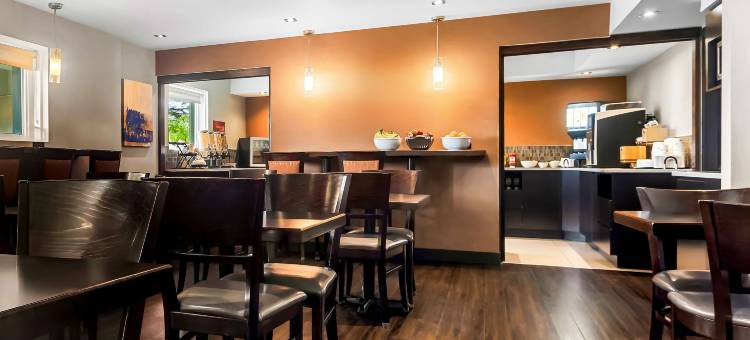 劳瑞尔山贝斯特韦斯特优质酒店(Best Western Plus Mont-Laurier)图片