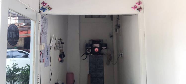 德哈斯宾馆-近班达拉城市广场-红门酒店合作(Penginapan Dheas Mitra RedDoorz)图片