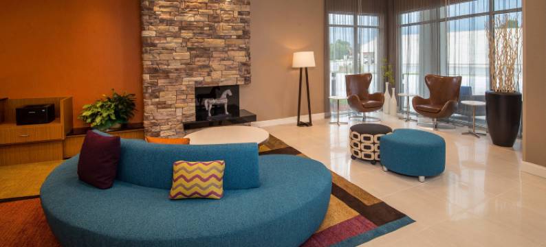 华盛顿万枫酒店及套房(Fairfield Inn & Suites Washington)图片