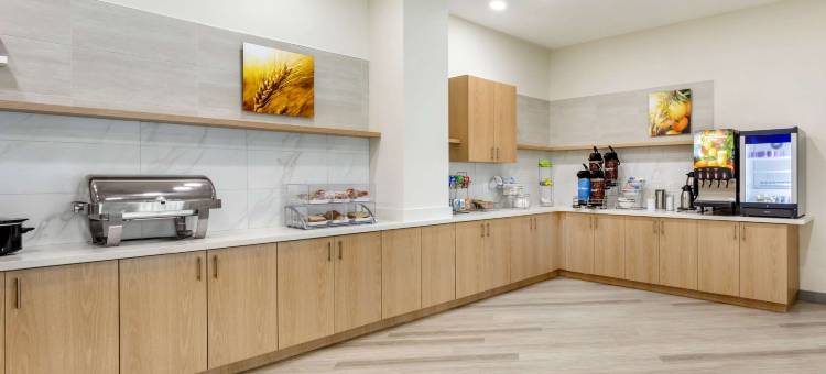 舒适套房酒店泰特斯维尔靠近肯尼迪航天中心(Comfort Suites Titusville Near Kennedy Space Center)图片