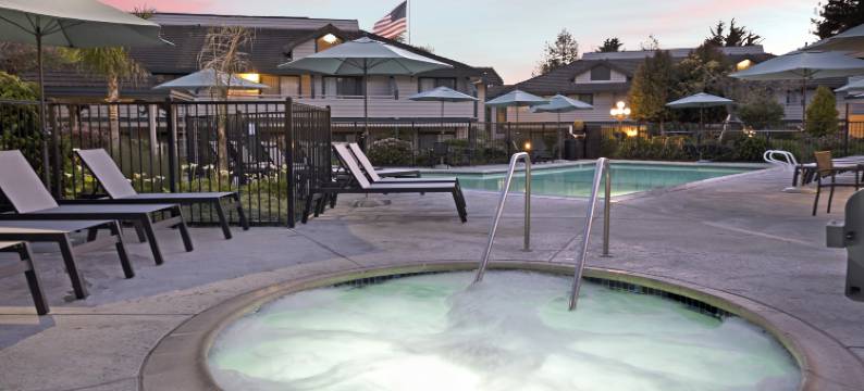 阿普托斯海崖旅馆(Seacliff Inn Aptos, Tapestry Collection by Hilton)图片