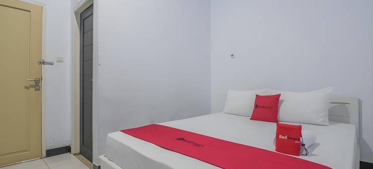 红多兹伊斯兰酒店-近塔拉坎罗摩衍那购物中心(RedDoorz Syariah Near Ramayana Mall Tarakan)图片