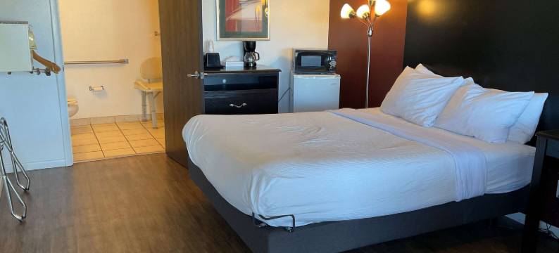 佩托斯基呗盟酒店(Baymont by Wyndham Petoskey)图片