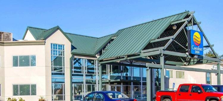 AmericInn by Wyndham Omaha Near Zoo(The Inn & Suites Omaha Near Zoo)图片