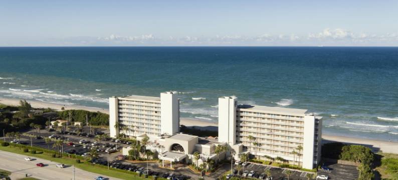 墨尔本海滩海滨希尔顿逸林套房酒店(DoubleTree Suites by Hilton Melbourne Beach Oceanfront)图片