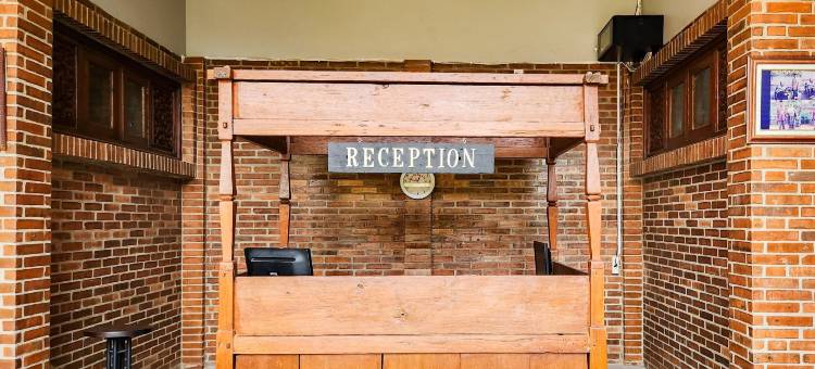 RedDoorz near Stasiun Sragen图片