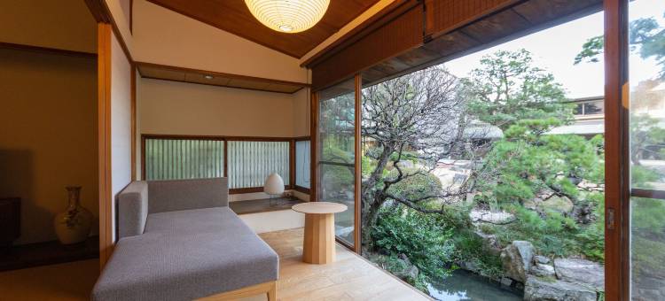 翠翠园旅馆 - 文化财产位于小仓新田川艺术酒店(Suisui Garden Ryokan (in the Art Hotel Kokura New Tagawa))图片