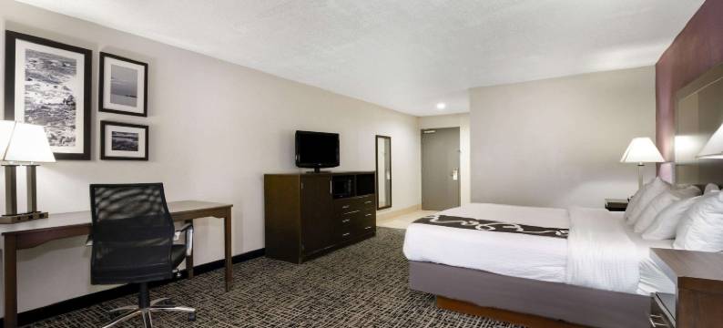 北默特尔比奇拉昆塔温德姆酒店(La Quinta Inn by Wyndham North Myrtle Beach)图片