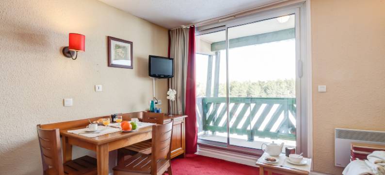 红杉皮埃尔瓦灿塞斯皮任尼2000度假村(Résidence Pierre & Vacances Pyrenees 2000 le Séquoia)图片