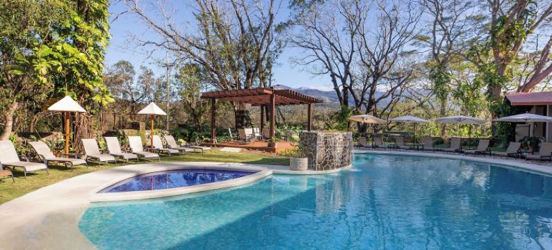 瓜齐佩林庄园火山牧场农场酒店及温泉(Hacienda Guachipelin Volcano Ranch Hotel & Hot Springs)图片