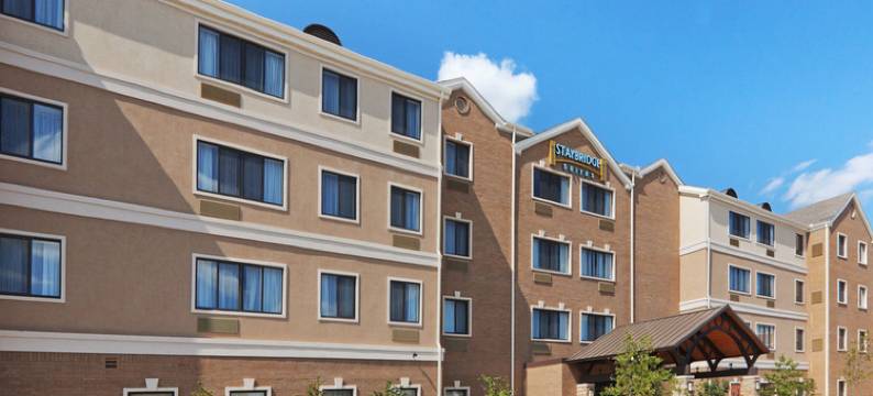 Staybridge Suites 俄克拉何马城的鹌鹑泉(Staybridge Suites OKLAHOMA CITY-QUAIL SPRINGS by IHG)图片