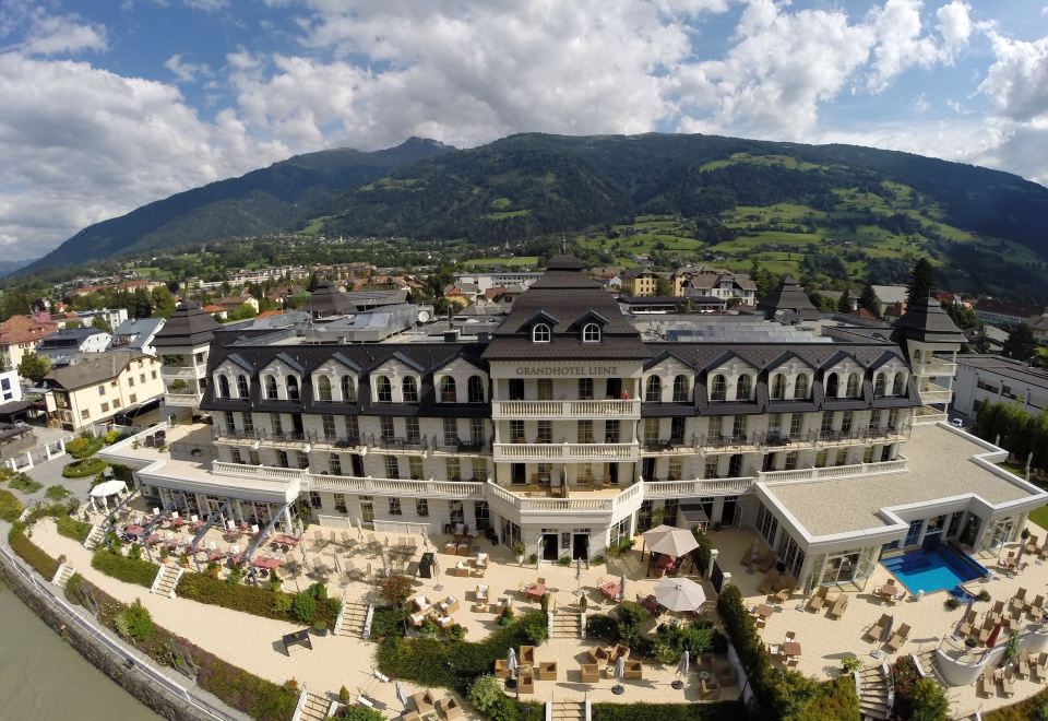Grandhotel Lienz Business-Wellness & Gourmet Hotel Overview