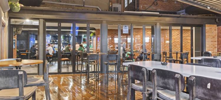 坎培拉昆比恩酒店(Hotel Queanbeyan Canberra)图片