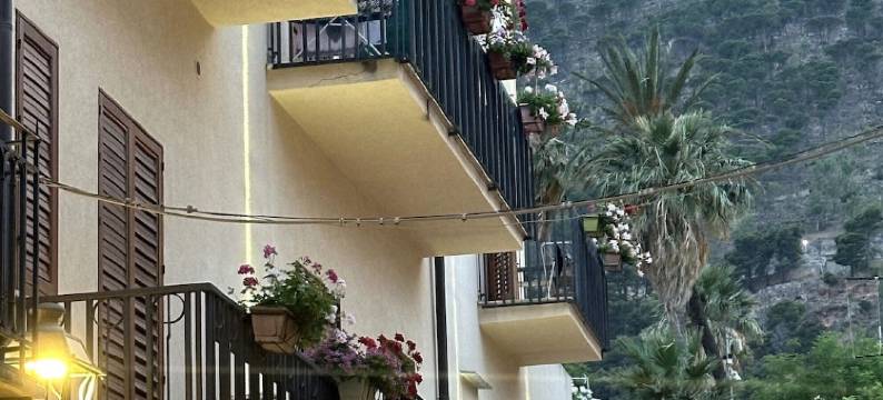 巴迪亚客房早餐酒店(Badia Rooms & Breakfast)图片