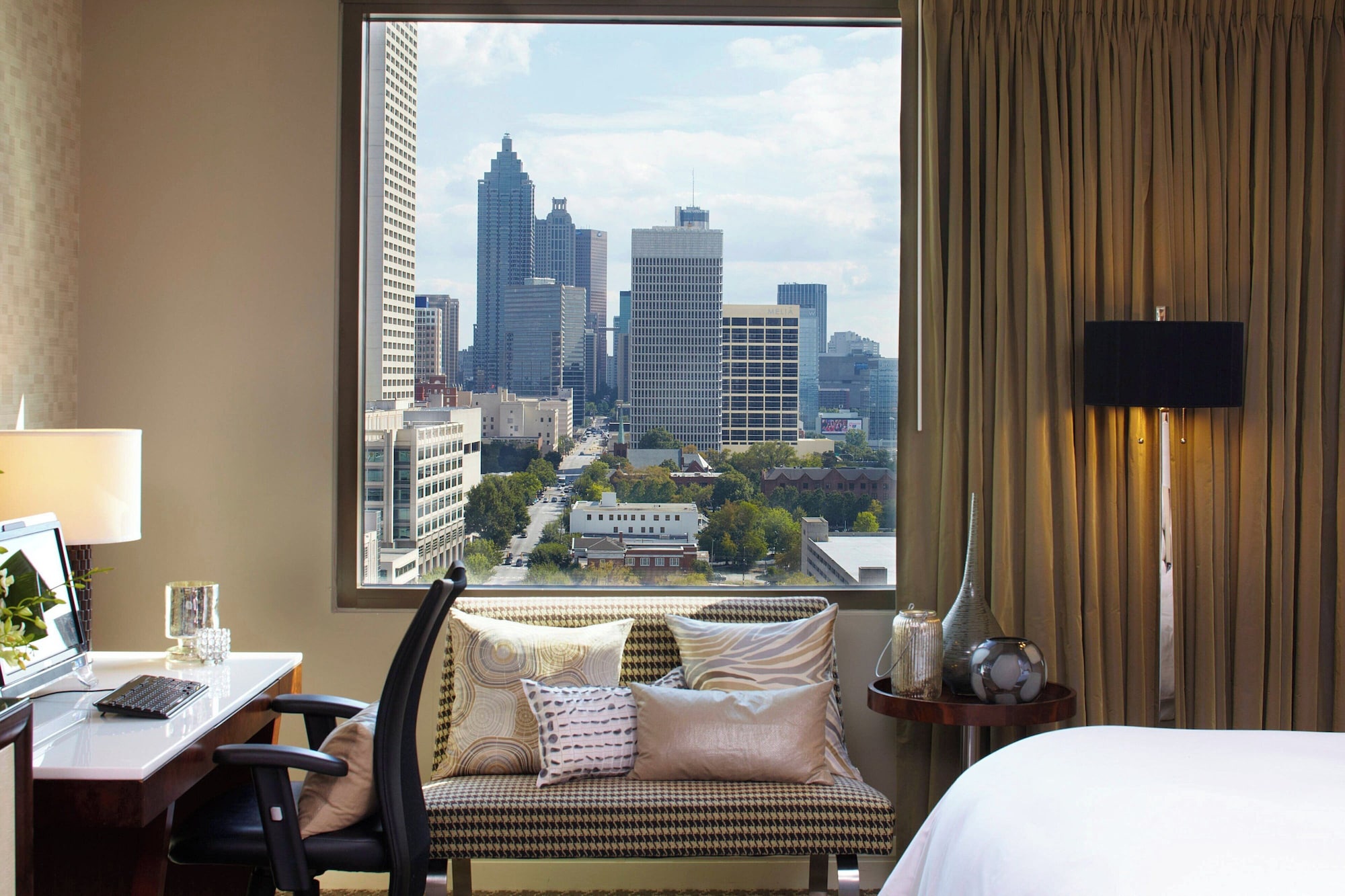 Renaissance Atlanta Midtown HotelOver view