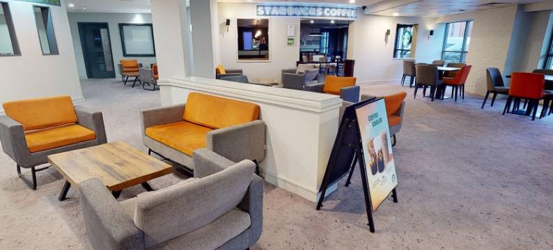 斯旺西乡村酒店(Village Hotel Swansea)图片