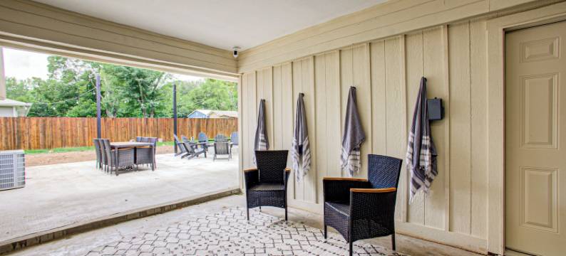 卡萨布兰卡韦科(Casablanca Waco 5 Mins from Baylor and Magnolia with Hot Tub,Firepit, Pet Friendly)图片