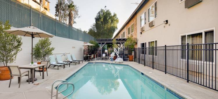 艾尔斯酒店科罗娜– 河滨(Ayres Hotel Corona – Riverside)图片