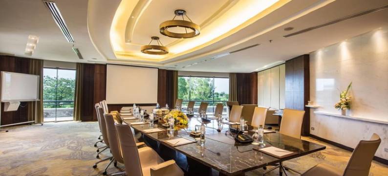 素万那普-顶峰风车高尔夫套房酒店(Summit Windmill Golf Suite Hotel at Suvarnabhumi)图片