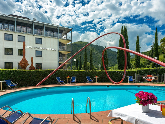 阿尔波诺斯皇宫酒店