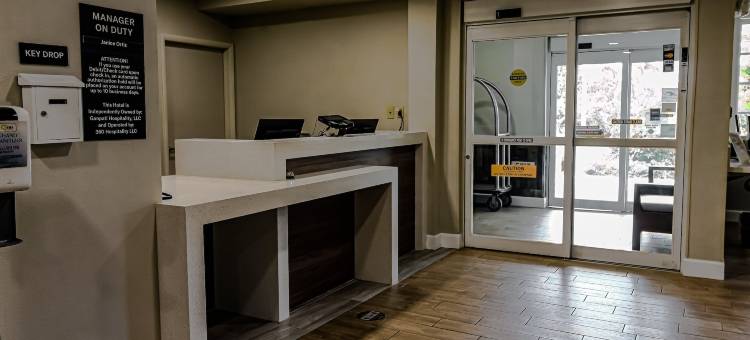 Candlewood Suites 墨尔本/韦奇立(Candlewood Suites Melbourne/Viera)图片