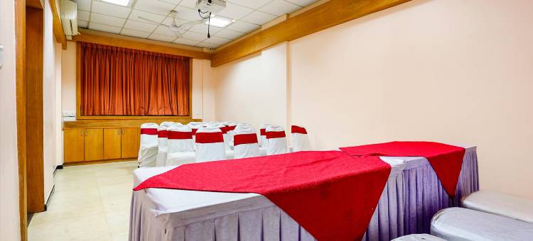 FabHotel Manoshanti - 靠近Big Daddy娱乐场(FabHotel Manoshanti - Nr. Big Daddy Casino)图片