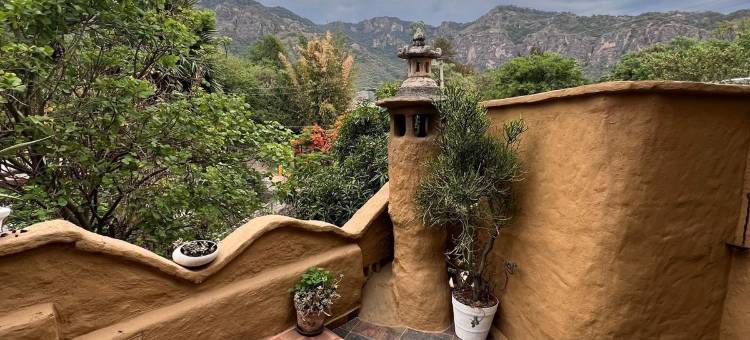 高迪之家(Casa Gaudí)图片