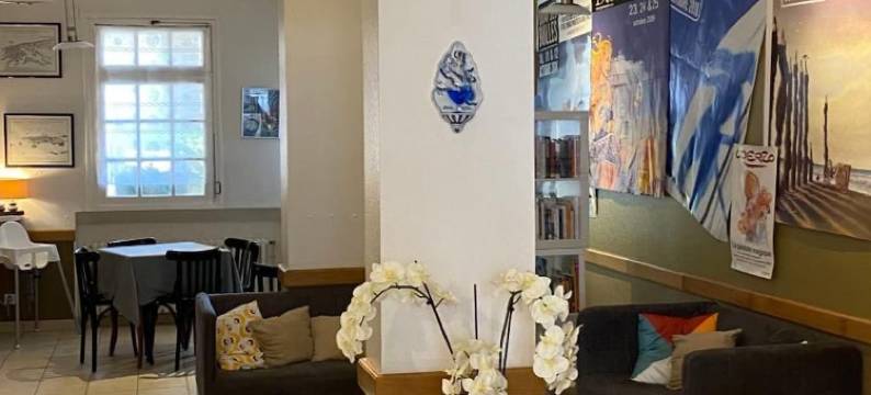 圣皮耶尔大门酒店(Hôtel la Porte Saint Pierre-Logis Hôtel Intra Muros RÉNOVÉ en 2026)图片