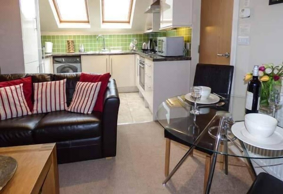 Bluebird Loft Hotel Overview