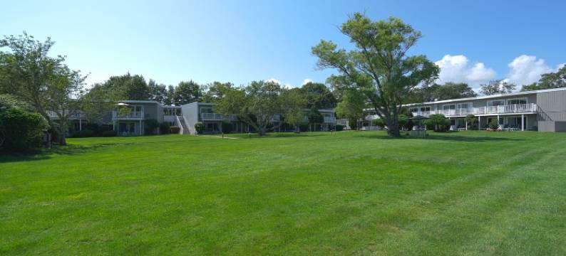 东汉普顿度假屋酒店(East Hampton House Resort)图片