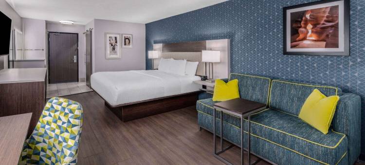 圣罗莎拉昆塔温德姆套房酒店(La Quinta Inn & Suites by Wyndham Santa Rosa)图片