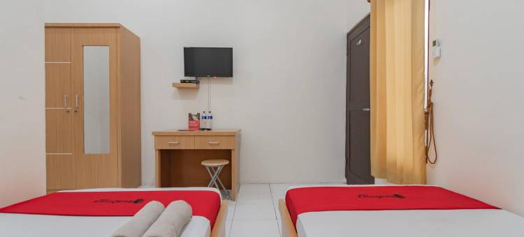 红多兹酒店-近打横锡利旺吉大学(RedDoorz Near Universitas Siliwangi Tasikmalaya)图片