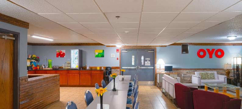 OYO 雷德伍德福尔斯酒店 - 近杰克波特娱乐场(OYO Hotel Redwood Falls Near Jackpot Casino)图片