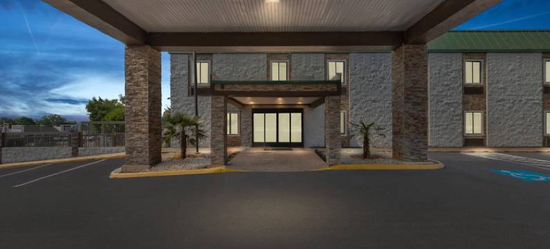 希克森查塔努加凯艺酒店(Quality Inn Hixson-Chattanooga)图片