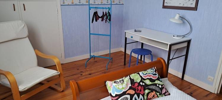 House in Treompan near Sandy Beach图片