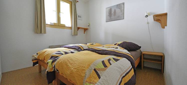 Apartment in Fieschertal with Swiss Alps Views图片