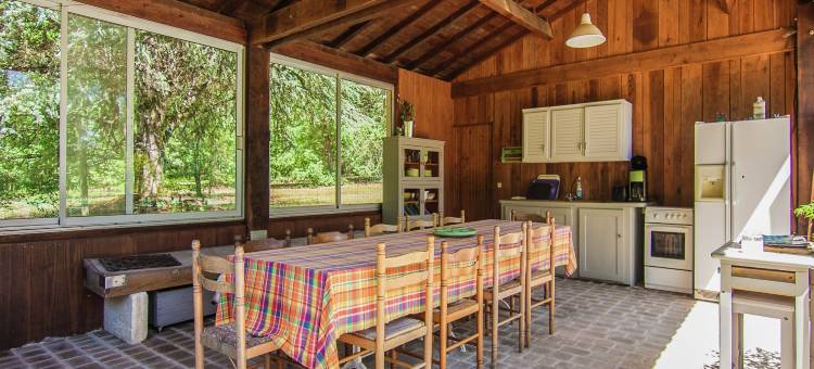 布尔尼亚克带私人泳池的度假屋(Holiday home in Bourgnac with private pool)图片