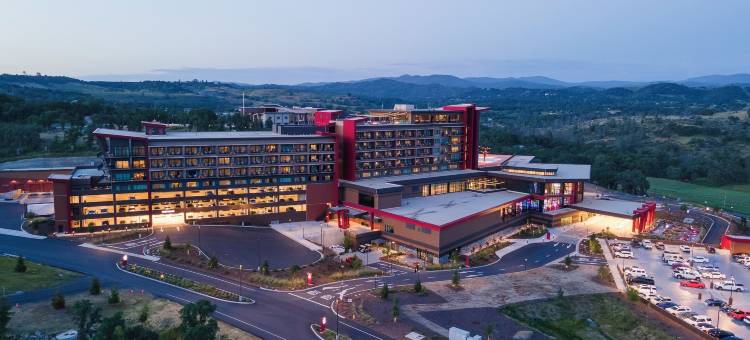 鸡农场娱乐场度假村(Chicken Ranch Casino Resort)图片