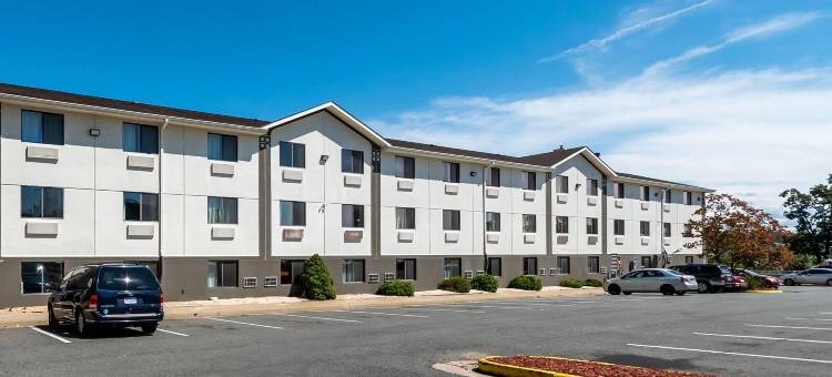 邓弗里斯-匡蒂科速8酒店(Super 8 by Wyndham Dumfries/Quantico)图片