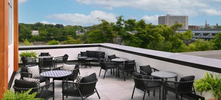 加拿大尼亚加拉瀑布 TownePlace Suites 酒店(TownePlace Suites Niagara Falls Canada)图片